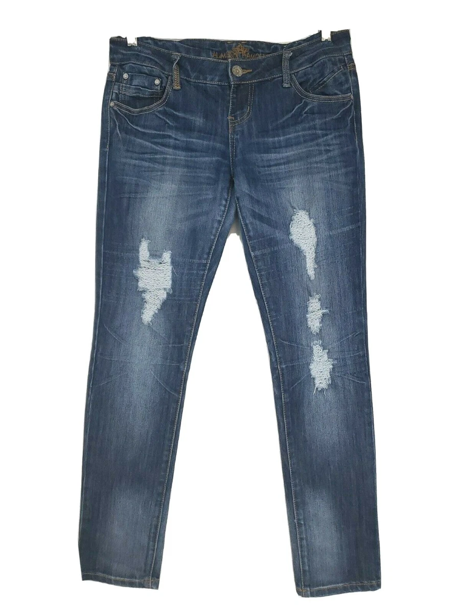 Jean Almost Famous Taille 7 – High Rise Déchiré Effiloché, Bleu Clair, 28 Cm D'entrejambe