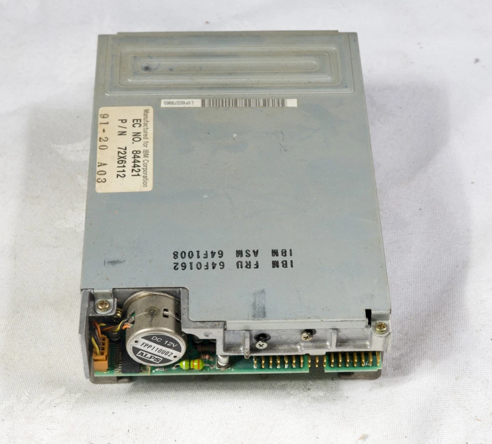 Vintage IBM PS/2 Floppy drive 72X6112 Alps DFP723D30B 1.44MB 9965 - Image 2 of 4