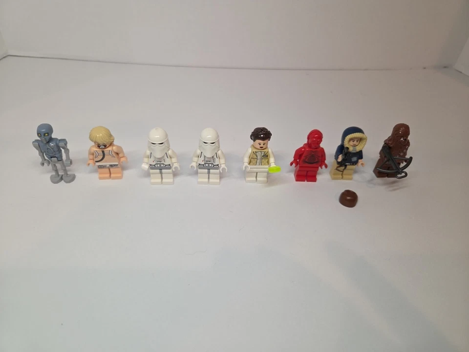 LEGO Star Wars Hoth Echo Base 7879 - Complete w/ Minifigs & Instructions, No Box - Image 4 of 4