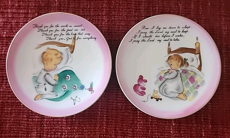 VINTAGE LEFTON CHILD PRAYER PLATE SET WALL HANGING BOY GIRL PINK RELIGOUS 1950S