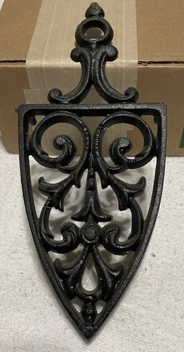 Vintage Griswold Trivet Cast Iron Black Floral Design Footed #1900