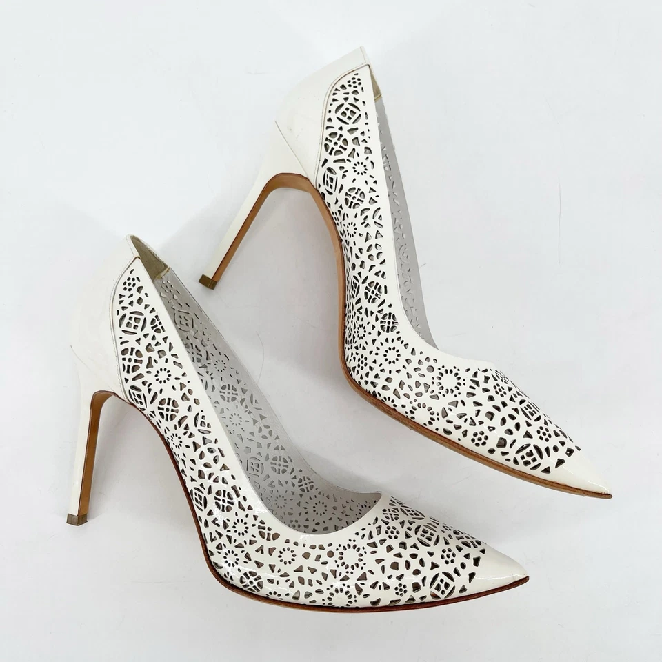 Manolo Blahnik White Leather Laser Cut Bb 105 Floral Pointed Toe Pump IT 38.5 - Image 3 of 4