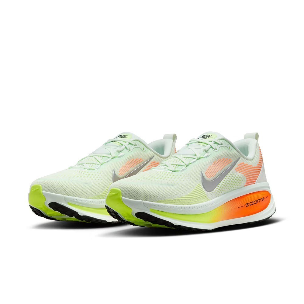 【NIKE】★ナイキ★Vomero 18★HM6803-300★ Nike Zoom Vomero 18 Barely Green Hyper Crimson HM6803-300