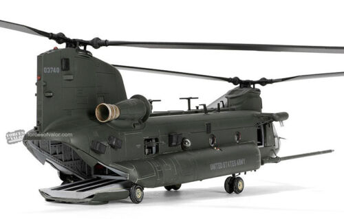 Forces of Valor 1:72 US Boeing-Vertol MH-47G Chinook Helicopter, FOV821005E - Picture 5 of 9