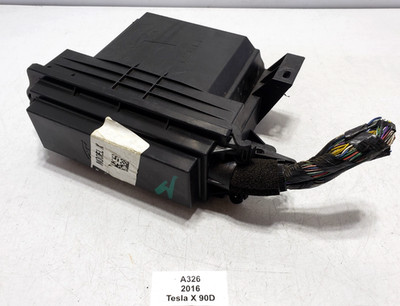   16-20 OEM Tesla Model X Front Body Comfort Control Module Enclosure Box BCM