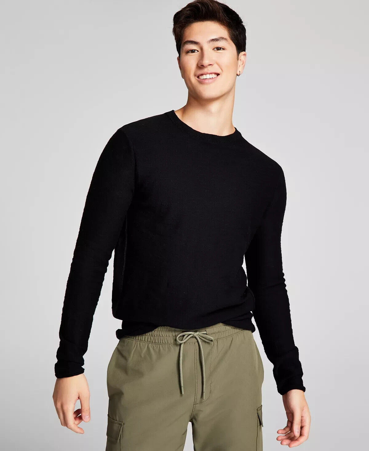 А теперь этот мужской однотонный свитер из сверхмягкой вискозы черного цвета-Маленький 3490₽