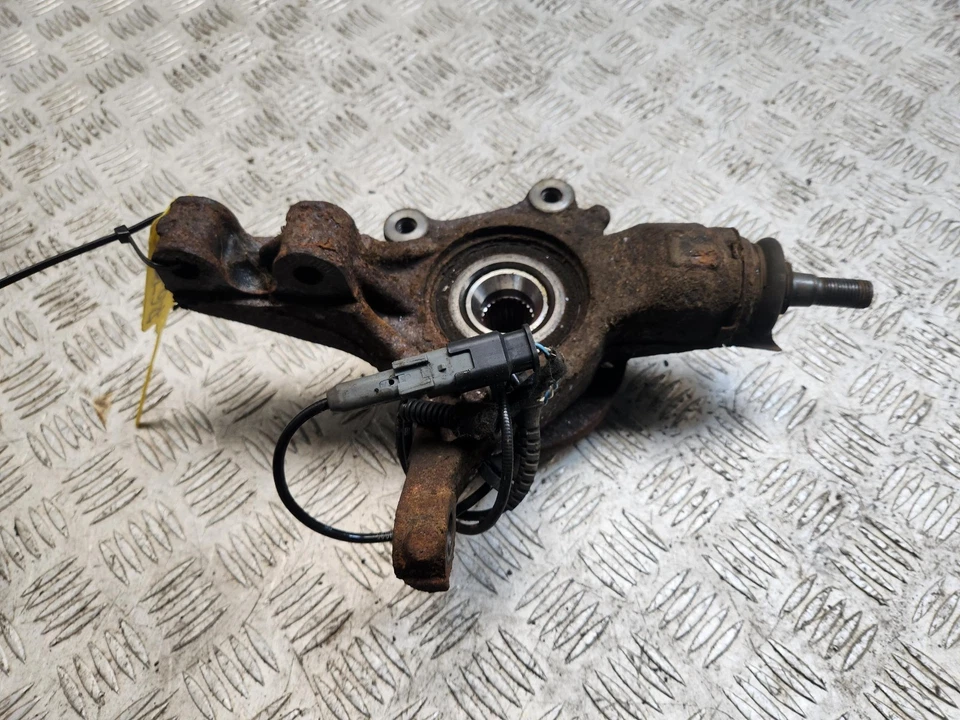 CITROEN DS4 WHEEL HUB KNUCKLE FRONT LEFT PASSENGER 1.6 DIESEL DV6FC 2010 - 2015 - Image 2 of 4