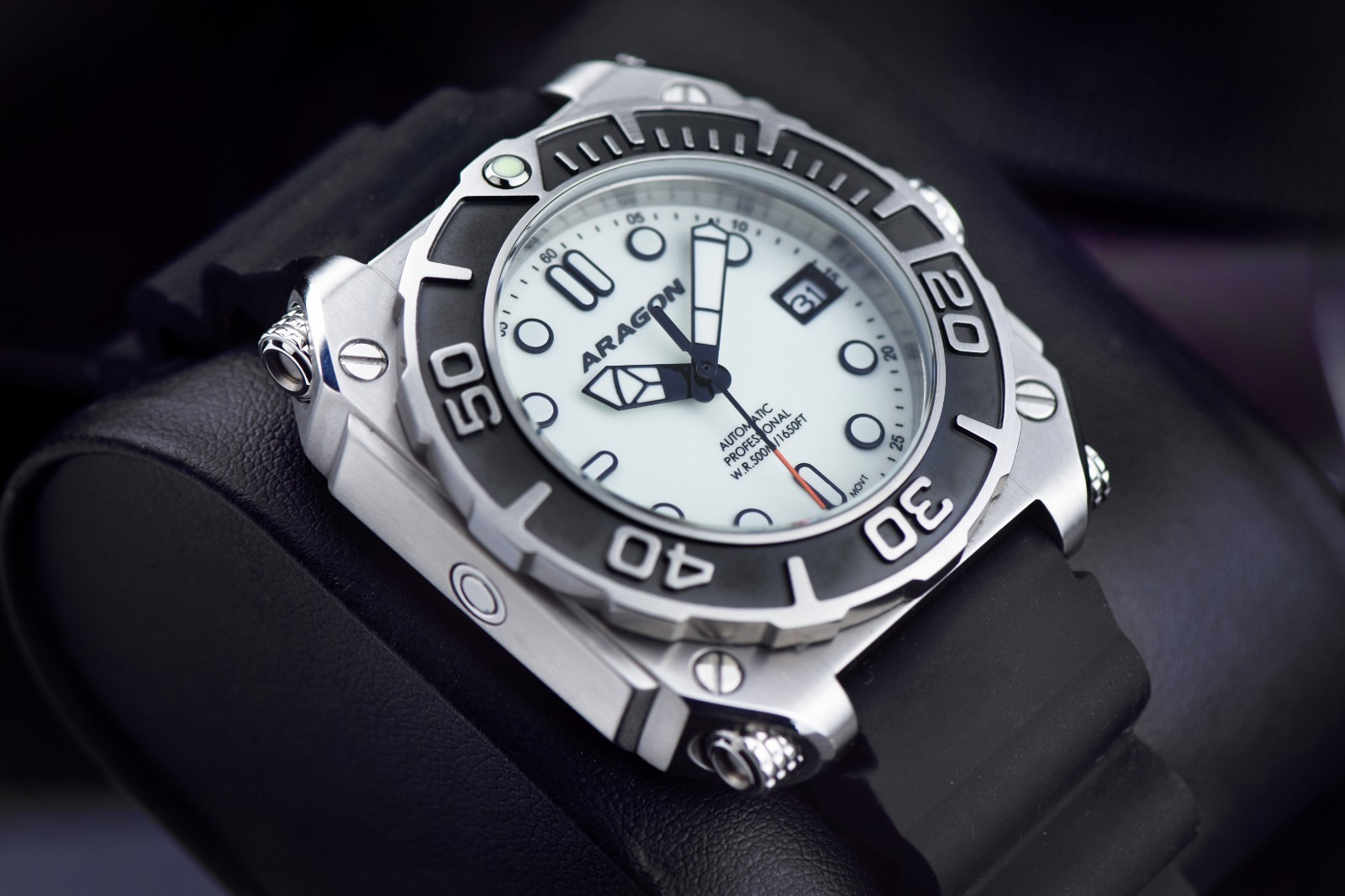Aragon A662WHT DiveTank 40mm