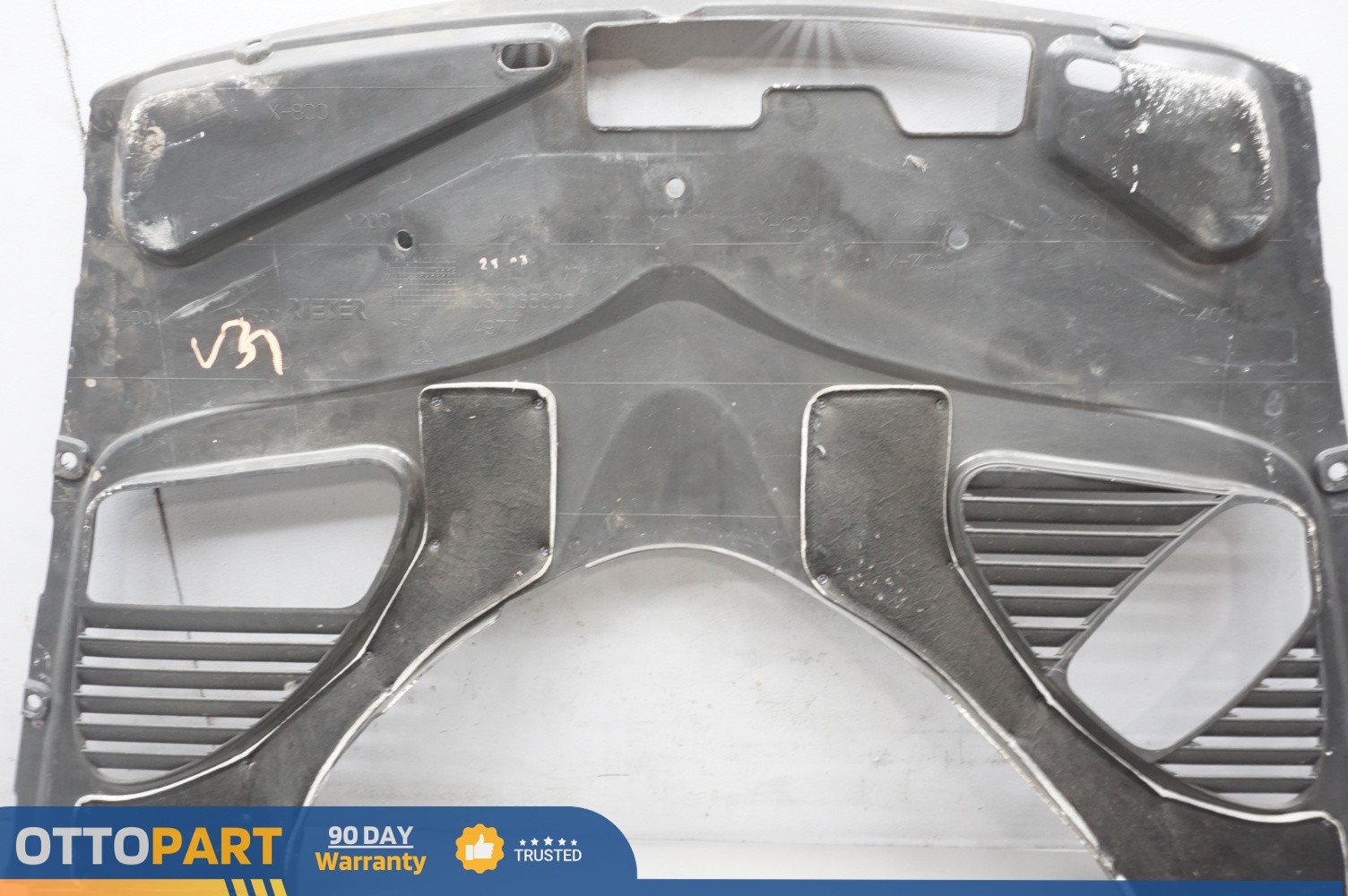 2003-2013 Maserati Quattroporte S M139 Engine Motor Cover Trim Panel OEM