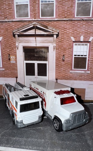 Lot Of 2 Matchbox Scania P 360 Fire Engine # 5 & Matchbox FFH20 Ambulance NLFFP - Picture 3 of 12