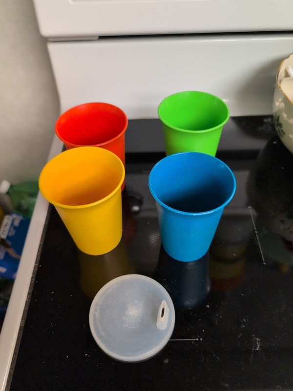 4  Tupperware Bell Tumblers Sippy Cups #109 7oz Multicolor