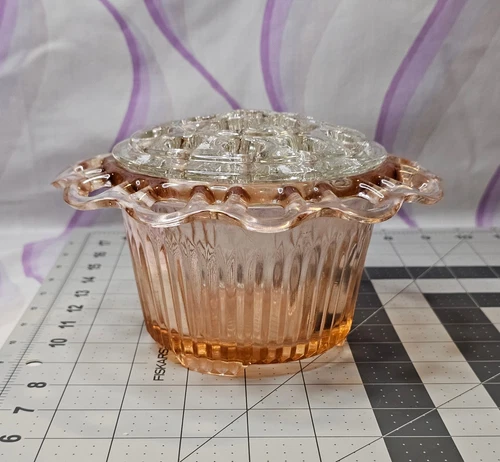 Vintage Anchor Hocking Old Colony 7" Lace Edge Pink Glass Flower Bowl with Frog