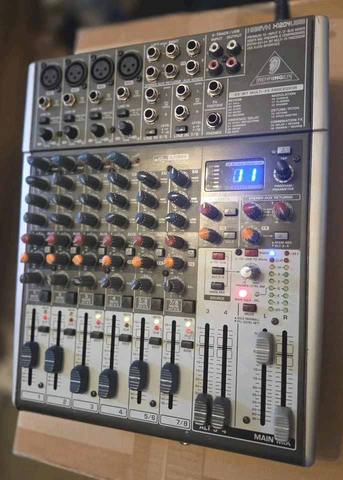 Behringer XENYX X1204 USB Mischpult - Schwarz - Bild 3 von 4