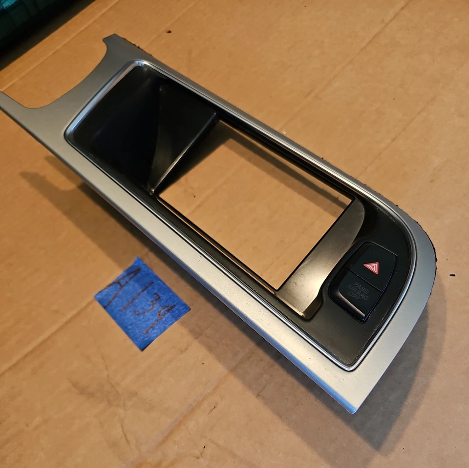 Audi S5 2011 tablero central pantalla moldura 8T1 857 186 H OEM Foto 3 de 4