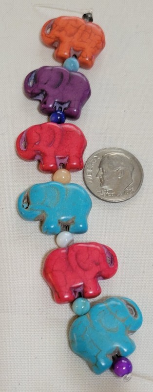 L664  20mm  howlite elephant  beads 
