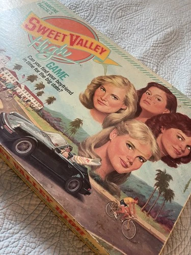 1988 Sweet Valley High Board Game by Milton Bradley COMPLETE Vintage w/ box NICE