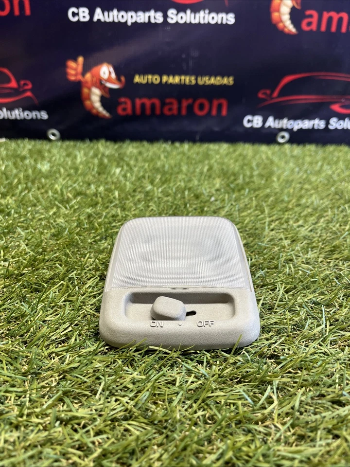 Luz domo trasera gris Nissan Sentra Xterra Titan 95-2012 26410ZD003 OEM Foto 4 de 4