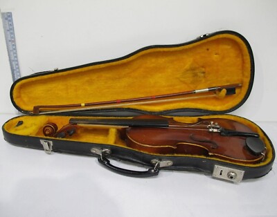Suzuki model 101 sized 1/4 violin, Japan 1971, Good