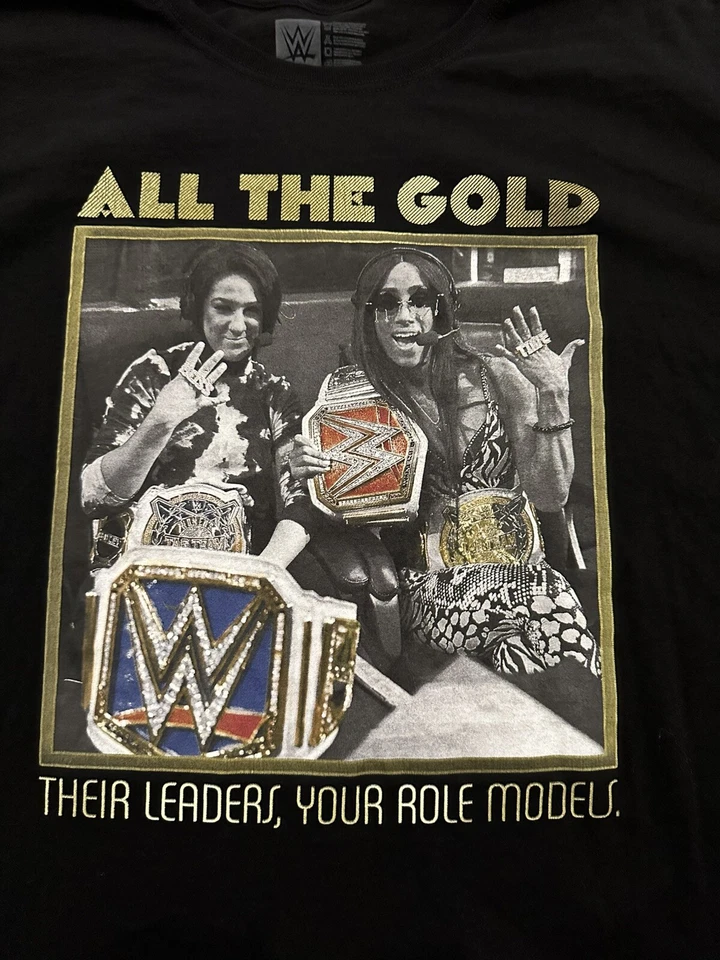 Camiseta de Lucha Libre WWE Authentic Wear Bayley & Sasha Banks Negra Talla 4XL Foto 2 de 4
