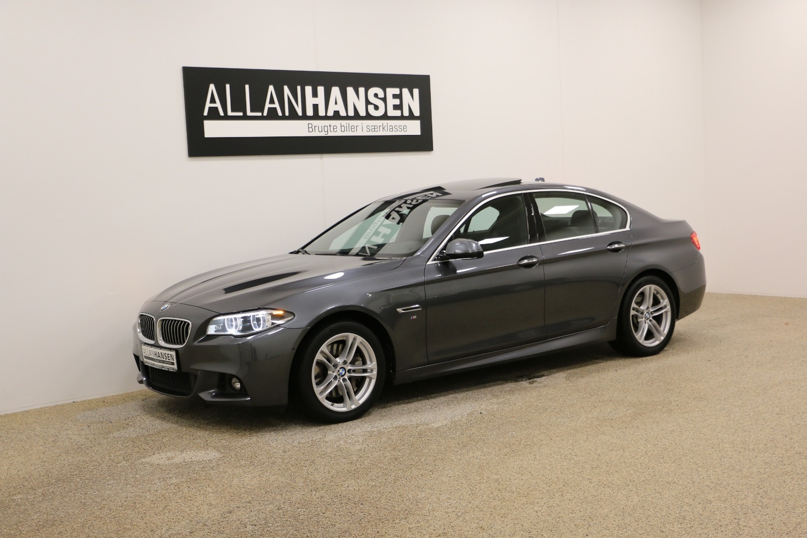 Бмв 530d 2016