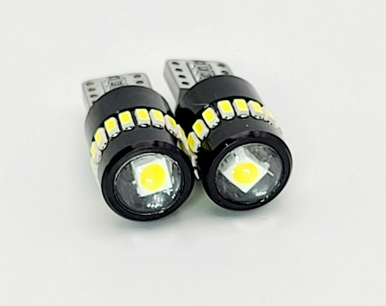 2 Super Mini LED bulbs for Fender Tip / Hi-Beam light 12v Harley Davidson V-twin