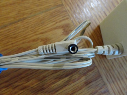Adaptador de CA 9V 350mA RadioShack AD-320 Fuente de alimentación Cargador de pared Entrada 80mA - Imagen 4 de 7