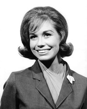 Mary Tyler Moore Short Hair 5x7 Picture Celebrity Print