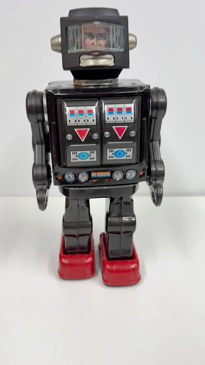 Vtg Horikawa Rotate-O-Matic SUPER ASTRONAUT Robot JAPAN Straco Box