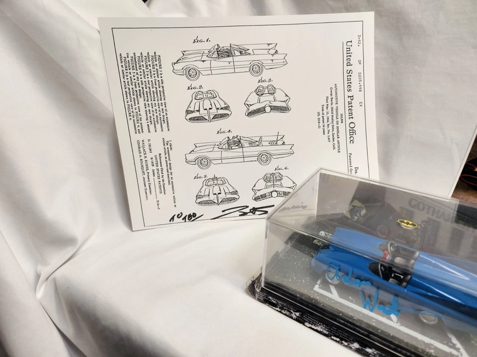RARE DEAL!! ADAM WEST COA SIGNED DC COMICS #371 BATMOBILE 1:43 W/CASE and PHOTOs - Image 3 of 4
