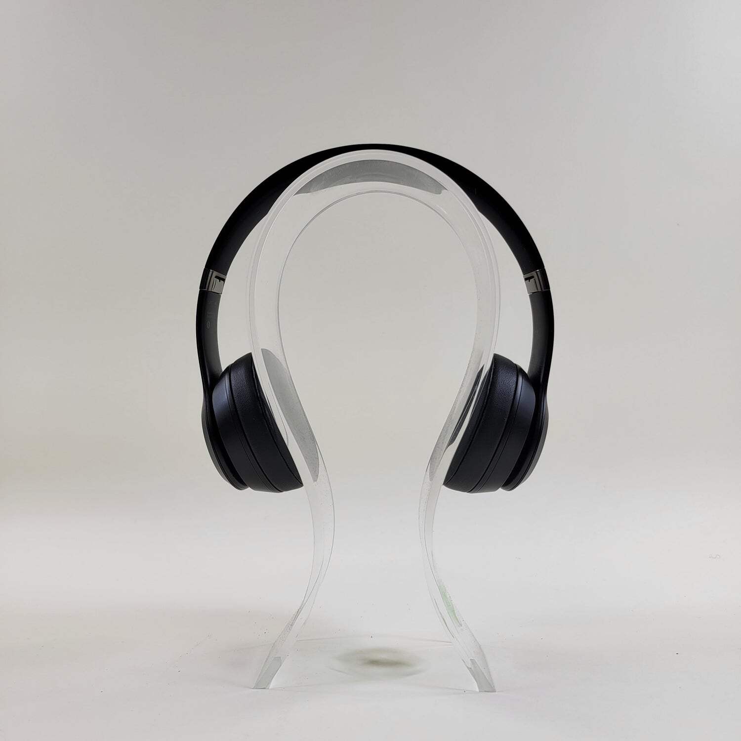 Beats solo 4 Wireless On-Ear Bluetooth Headphones Black MUW23LL/A