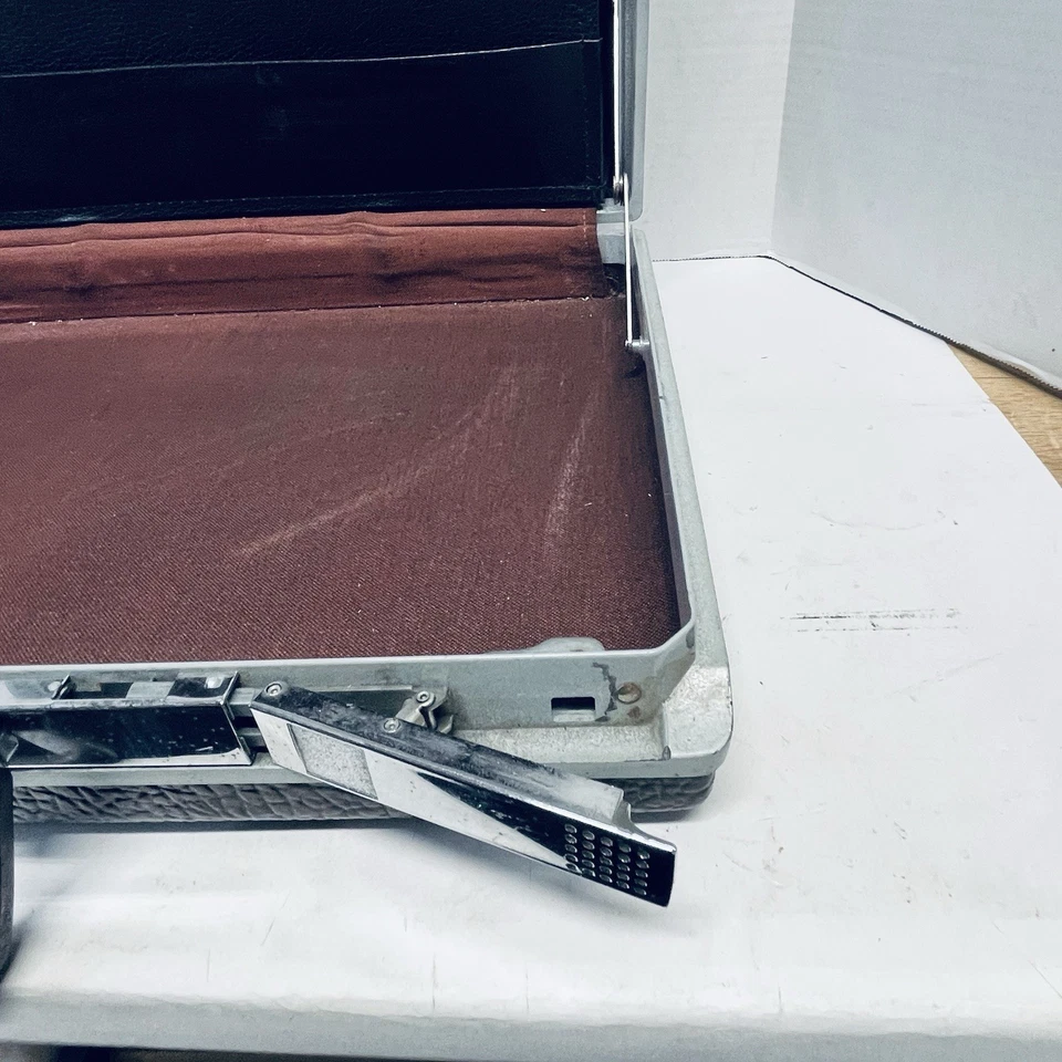 Maletín de negocios Samsonite Classic Attache marrón oscuro bloqueo combinado años 70 de colección Foto 3 de 4