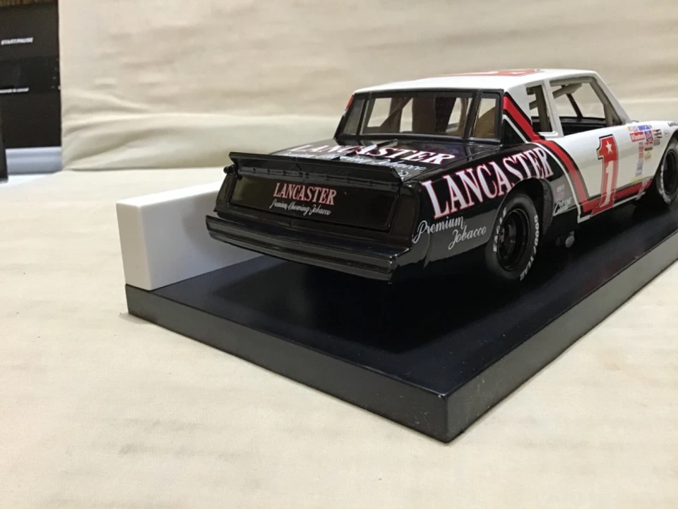ALISON DAVEY 1985 LANCASTER TABACO DE MASCAR 1/24 MONTE CARLO STOCK CAR ACCIÓN Foto 3 de 4