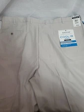 1 pair Haggar Men's Cool 18 Pro Shorts size 46W color Khaki, pleated New 