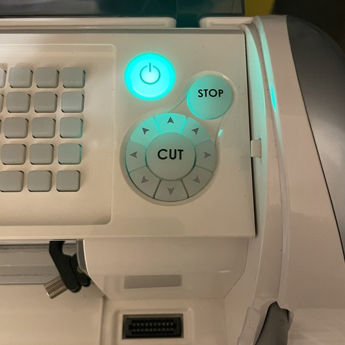 Cricut CREX001 Expression Machine w/ Power Supply & 1 Cartridge - Powers On - Picture 5 of 9