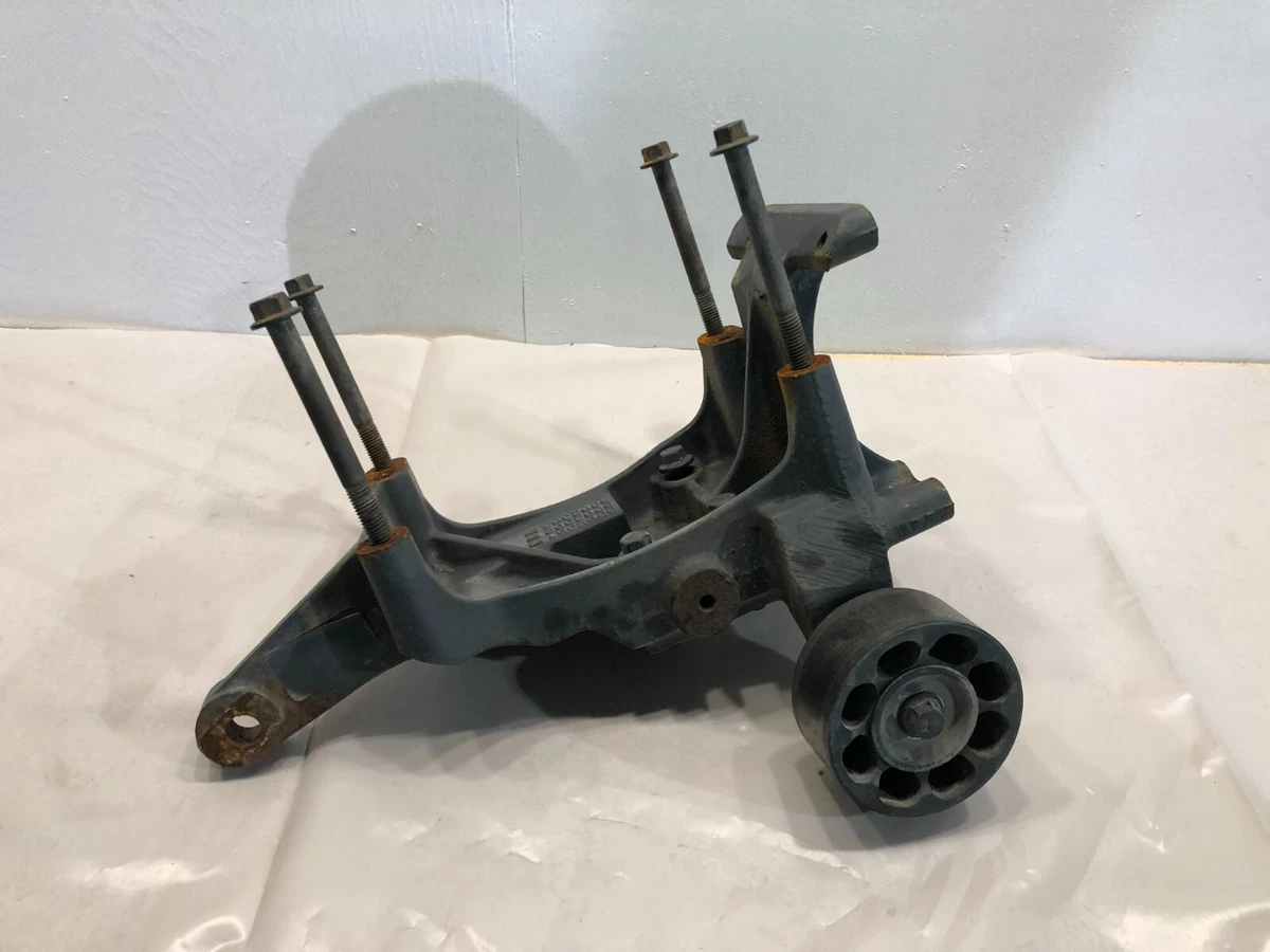 Cummins ISL 8.3 PACCAR DIESEL ENGINE ALTERNATOR SUPPORT 5362361  