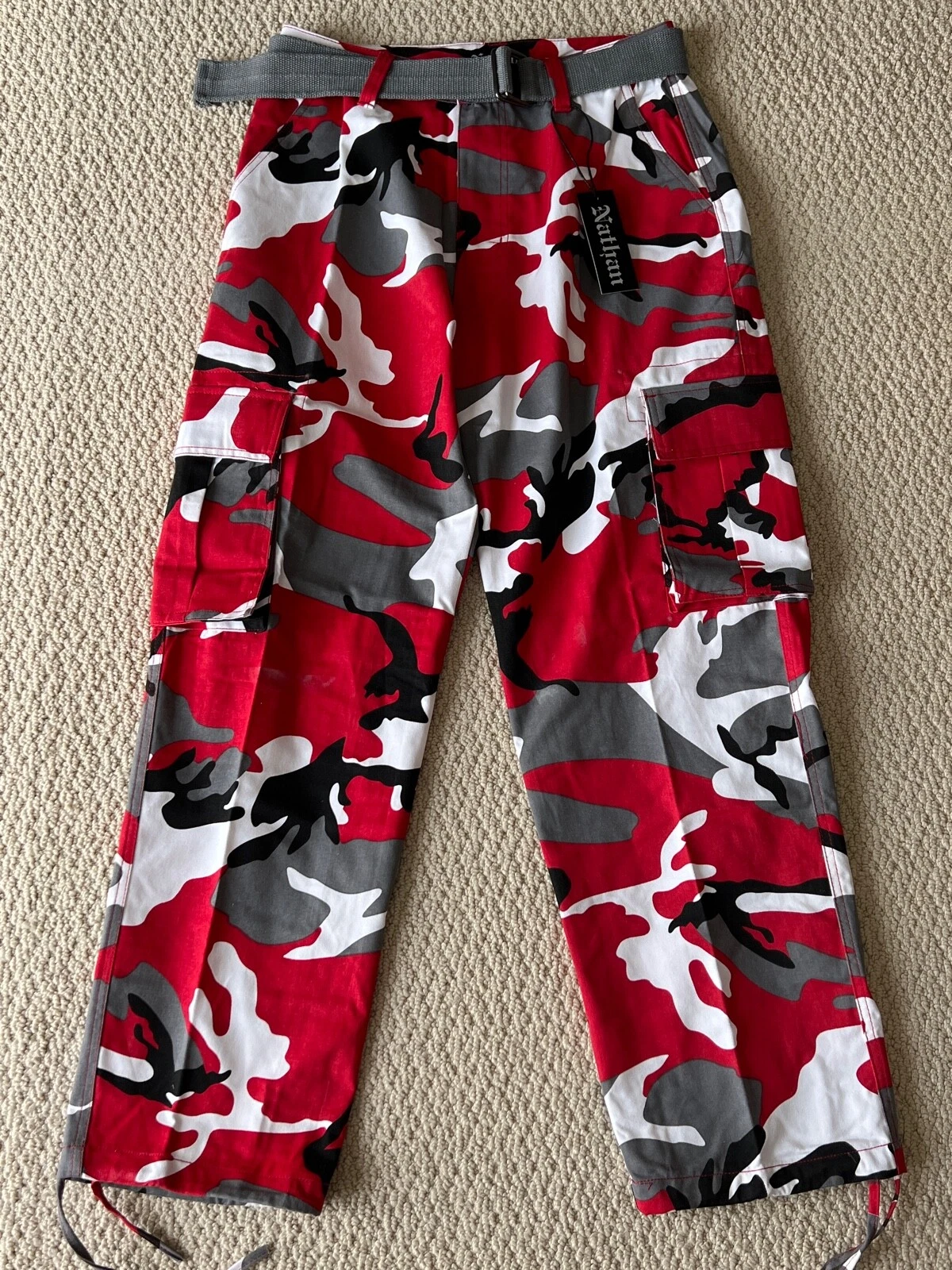 NWT Men's Nathan Red White Camouflage Camo Belted Cargo Pants ALL SIZES/LENGTHS
Opens in a new windo