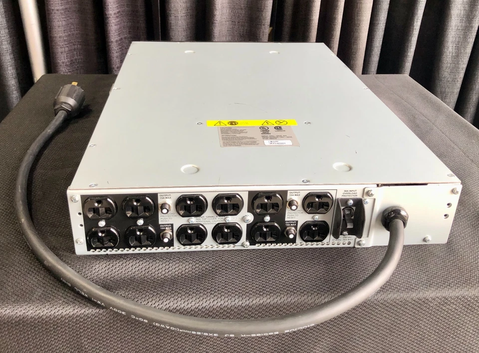 APC AP9626 Step-Down Transformer 208V to 120VAC - (12) NEMA 5-120R RM 2U XFMR - Image 2 of 4