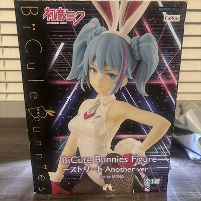 FuRyu Prize Hatsune Miku BiCute Bunnies Figure Street Another Ver. Open Box 2023