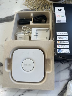 Philips Hue Bridge (3rd Generation) Lighting Controller Hub - White