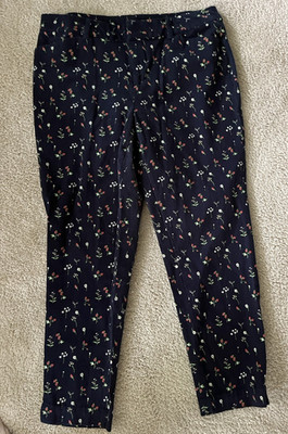 Faded Glory Women's Size 14 Navy Blue Strawberry Print Ankle Length Pant Stretch