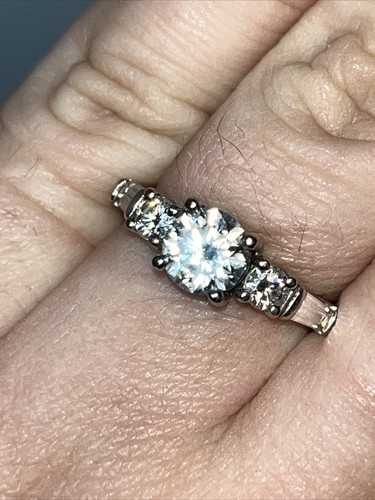 Stunning White Gold Moissanite Ring Size 6.5. 1.6 Carat Weight. - Picture 1 of 19