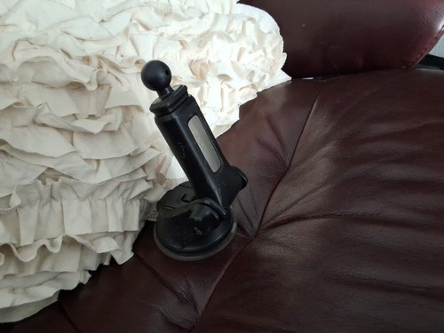 Support téléphone voiture amélioré forte qualité ventouse bras long - Photo 8 sur 12