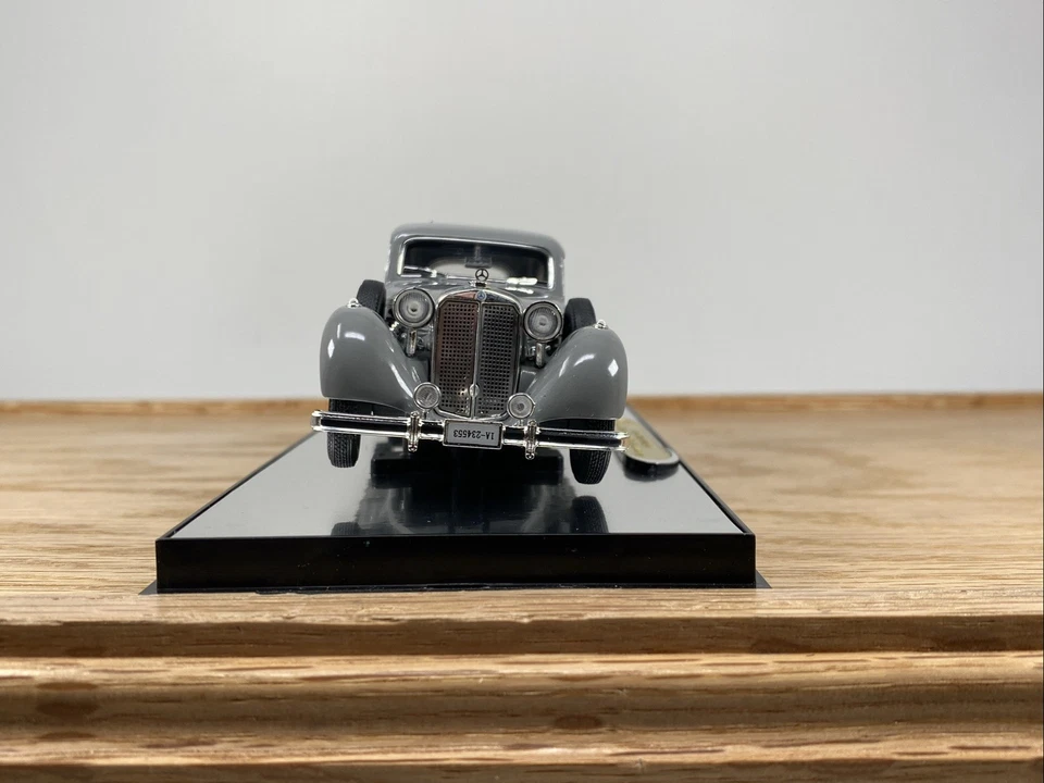 1/43 Signature Models Mercedes Benz 770 Pullman Limousine Grey No Box Read ! - Image 3 of 4