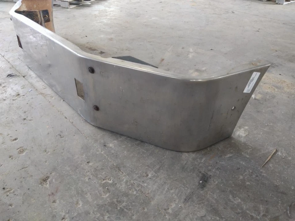 PETERBILT 386 BUMPER ASSEMBLY FRONT 3830928 Foto 2 de 4
