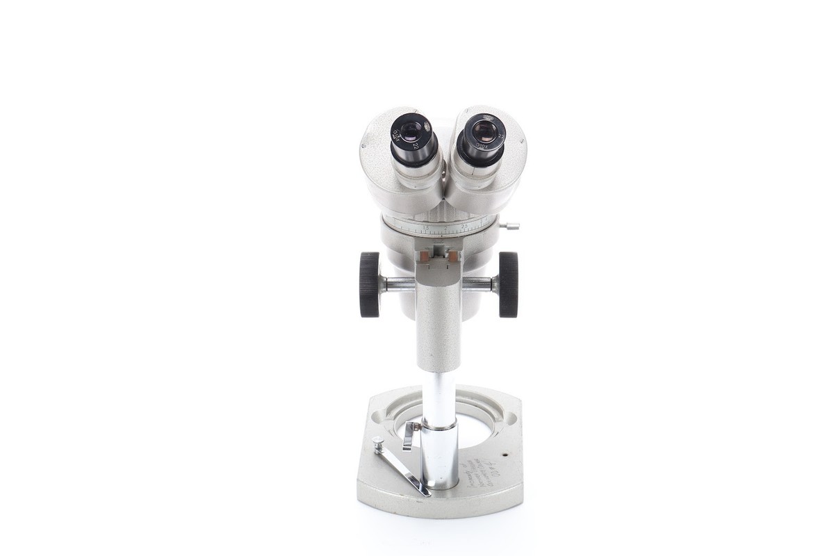 Olympus SZ Stereo Zoom Microscope Head W/ 2x G20X 22 Eyepieces