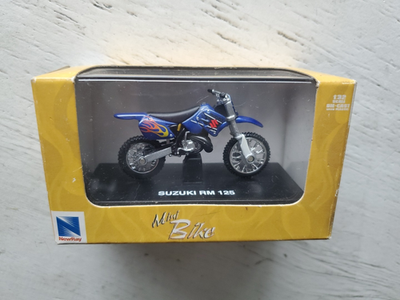New Ray Suzuki RM 125 Motocross Mini Dirt Bike Motorcycle Blue Die