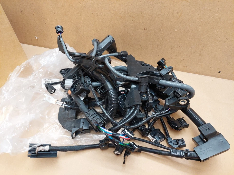 Toyota Yaris Cross Engine Wiring Harness Loom 821210U220 2024-on Genuine NEW - Image 3 of 4