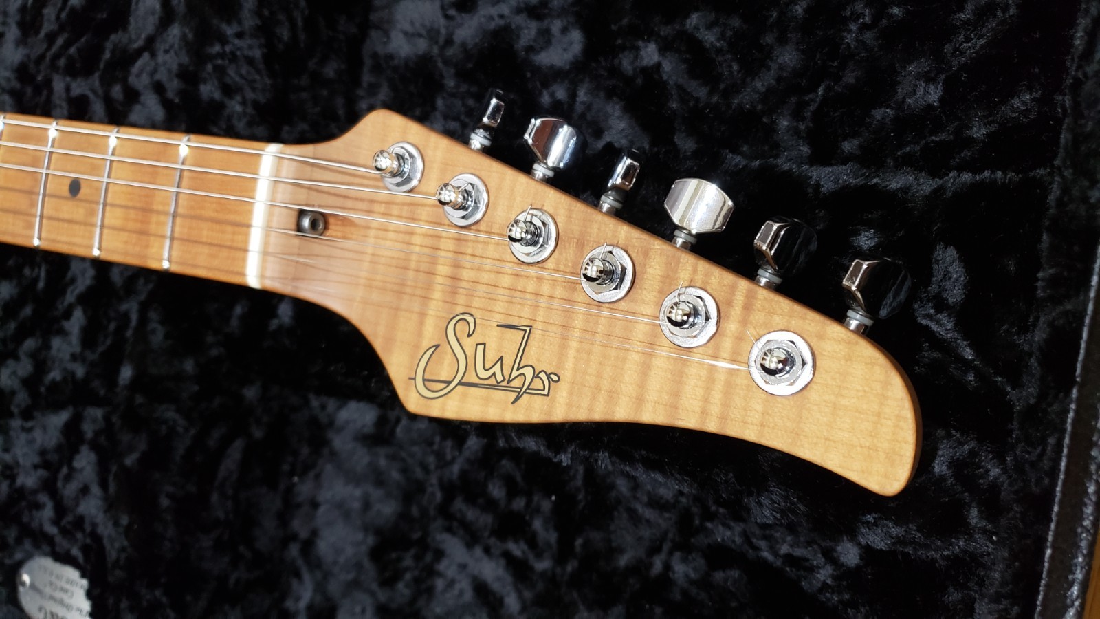 Suhr Standard Custom Roasted Swamp Ash Body Roasted Maple Neck Beautiful Guitar