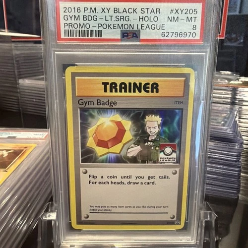 PSA 8 - LT SURGE GYM BADGE XY205 - POKEMON LEAGUE - Foil Black Star Promo