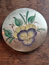 Vintage Powder Compact Floral Viola Pansy Flower Rare Mirror Gold Tone 50"s